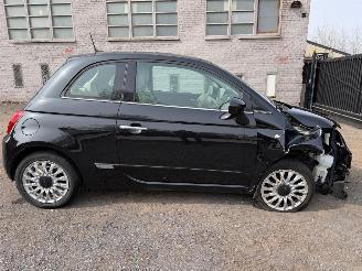 Schadeauto Fiat 500 LOUNGE 2018/9