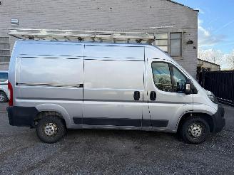 skadebil bedrijf Peugeot Boxer PACK CD AIRCO 2020/10