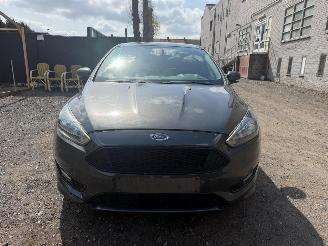 Ford Focus ST-LINE picture 6