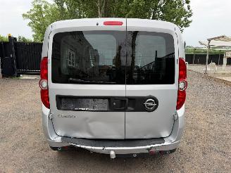 Opel Combo 1.6 picture 16