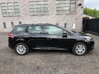 uszkodzony samochody osobowe Renault Clio IV GRANDTOUR EX 2015/2