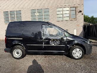 krockskadad bil bedrijf Volkswagen Caddy BESTELWAGEN 2016/11