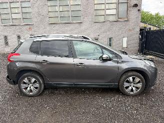 Schadeauto Peugeot 2008 ACCESS 2015/8