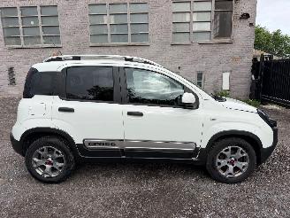 Voiture accidenté Fiat Panda CROSS 2018/2