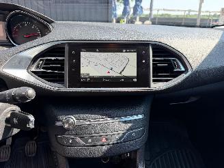 Peugeot 308 II ACTIVE picture 26
