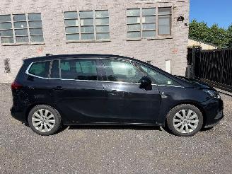 krockskadad bil auto Opel Zafira TOURER COSMO 2017/4