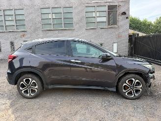 uszkodzony samochody osobowe Honda Hr-v EXECUTIVE 2016/8