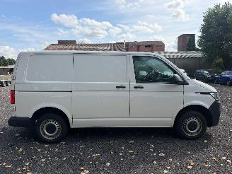 Schadeauto Volkswagen Transporter T6 BESTELWAGEN 2020/9