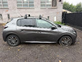 krockskadad bil auto Peugeot 208 II STYLE 2023/1