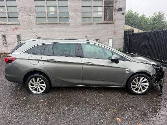 krockskadad bil auto Opel Astra ELEGANCE 2020/5