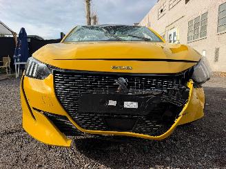 Peugeot 208 II GT LINE picture 4