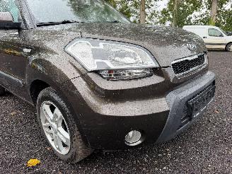 Kia Soul PLUG picture 3