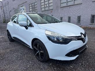 Renault Clio AUTHENTIQUE picture 2