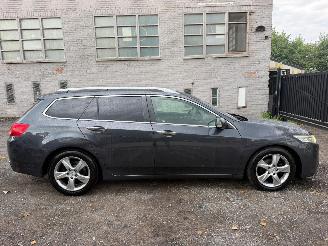 Coche accidentado Honda Accord EXECUTIVE 2013/11