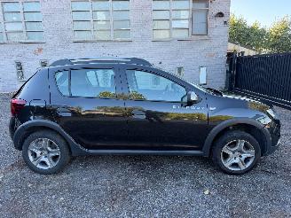 Coche accidentado Dacia Sandero PLUS 2017/6