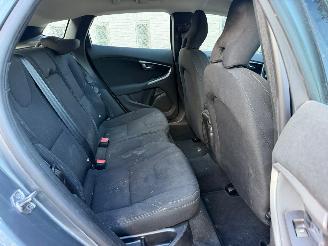 Volvo V-40 V 40 KINETIC picture 20