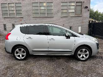 Unfallwagen Peugeot 3008 ALLURE 2013/4