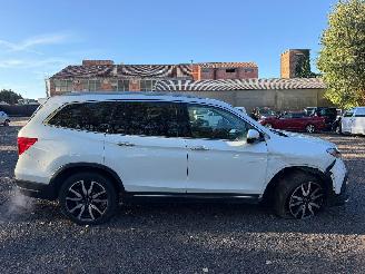 Vaurioauto  passenger cars Honda Pilot 3.5 2021/12