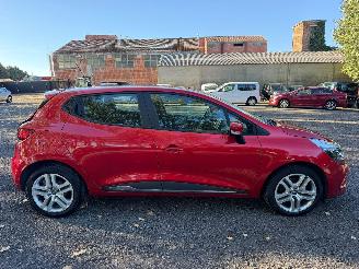 Voiture accidenté Renault Clio ZEN 2018/10