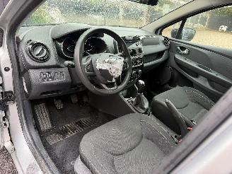 Renault Clio IV GRANDTOUR picture 24