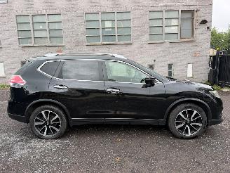 Damaged car Nissan X-Trail CONNECT EDIT 2015/6