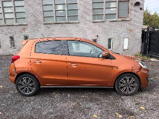 skadebil auto Mitsubishi Space-star STAR COLOR 2018/3