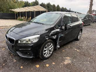BMW 2-serie 216D picture 11