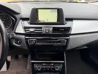 BMW 2-serie 216D picture 31