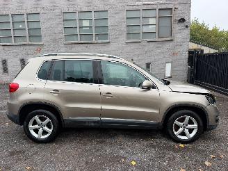 uszkodzony samochody osobowe Volkswagen Tiguan 2.0 DTI 2014/12