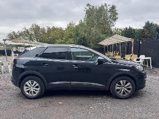 krockskadad bil auto Peugeot 3008 II ACTIVE 2017/7