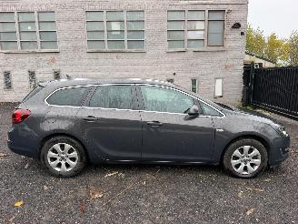 krockskadad bil auto Opel Astra COSMO 2015/8