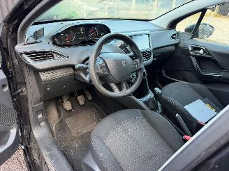 Peugeot 208 1.2 I picture 21
