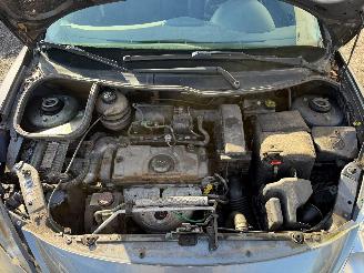 Peugeot 206 1.2I picture 8
