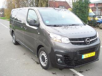 skadebil bedrijf Opel Vivaro AUTOMAAT 2.0CDTI L2-H1 AIRCO 2021/2