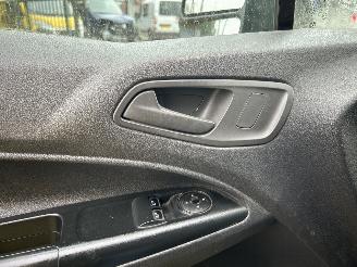 Ford Transit Connect 1.5 TDCI picture 11