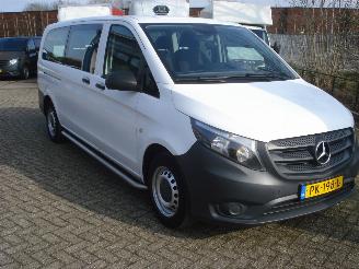 damaged commercial vehicles Mercedes Vito 8 PERSOONS AIRCO  EURO 6 2017/9