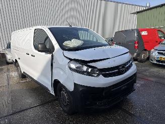 Opel Vivaro 1.5 Bleu HDi100 S&S  L3 picture 3