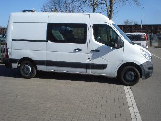 Renault Master DUBBELE CABINE 2.3DCI 92KW  L2-H3 picture 2