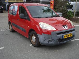 damaged commercial vehicles Peugeot Partner 1.6HDI  AIRCO 2011/4