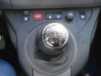 Peugeot Partner EURO 6 AIRCO 1.6hdi picture 12