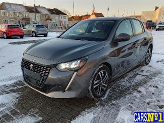 krockskadad bil auto Peugeot 208  2020/9