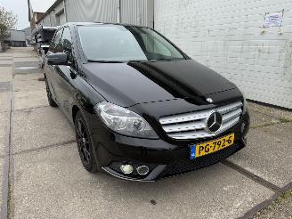 Avarii autoturisme Mercedes B-klasse 220d Ambition Automaat 2013/9
