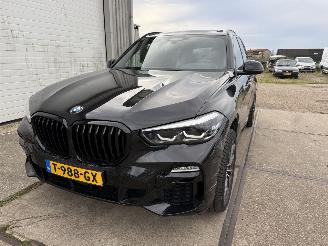 Damaged car BMW X5 45e High Executive M-Sport 2020/12