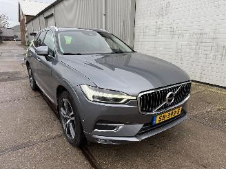 Voiture accidenté Volvo Xc-60 2.0 D4 AWD Inscription 2017/9
