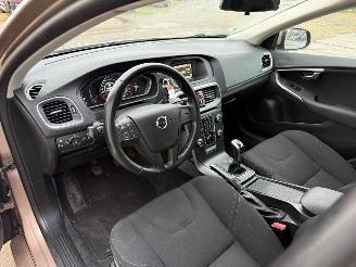 Volvo V-40 2.0 T2 Kinetic picture 21