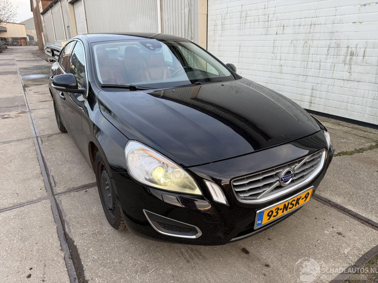 Volvo S-60 2.0T Intro Edition Automaat