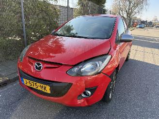 Damaged car Mazda 2 1.3 TS Plus 2014/5