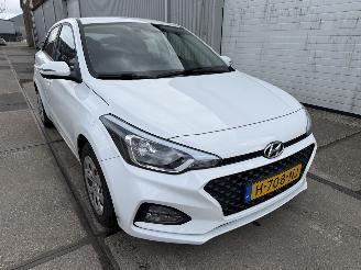 Hyundai I-20 1.0 T-GDI Comfort picture 12