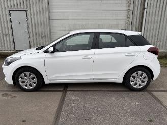 Hyundai I-20 1.0 T-GDI Comfort picture 13
