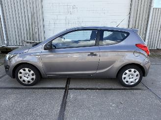 Hyundai I-20 1.2i First Edition Airco picture 9